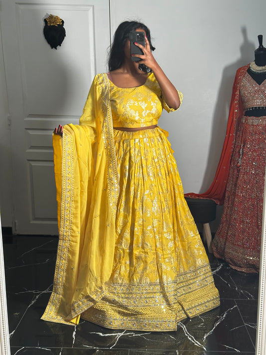 Lehenga en viscose jacquard jaune