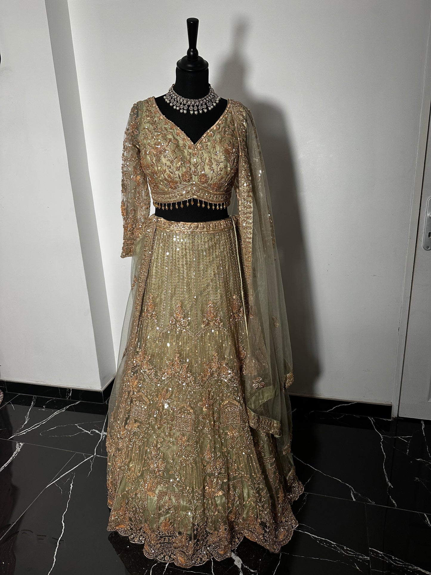 Aahori lehenga