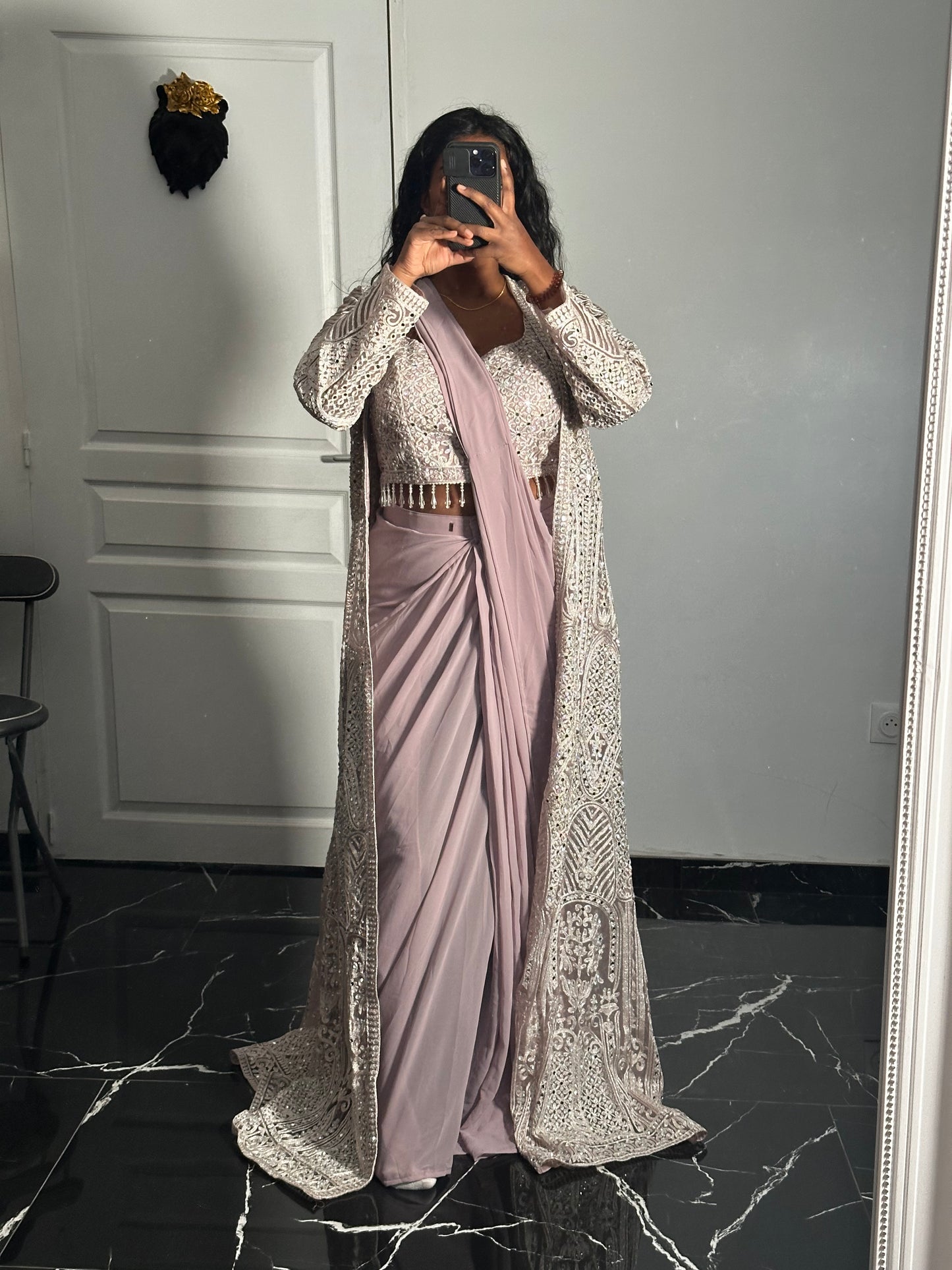 Gown top saree et jacket