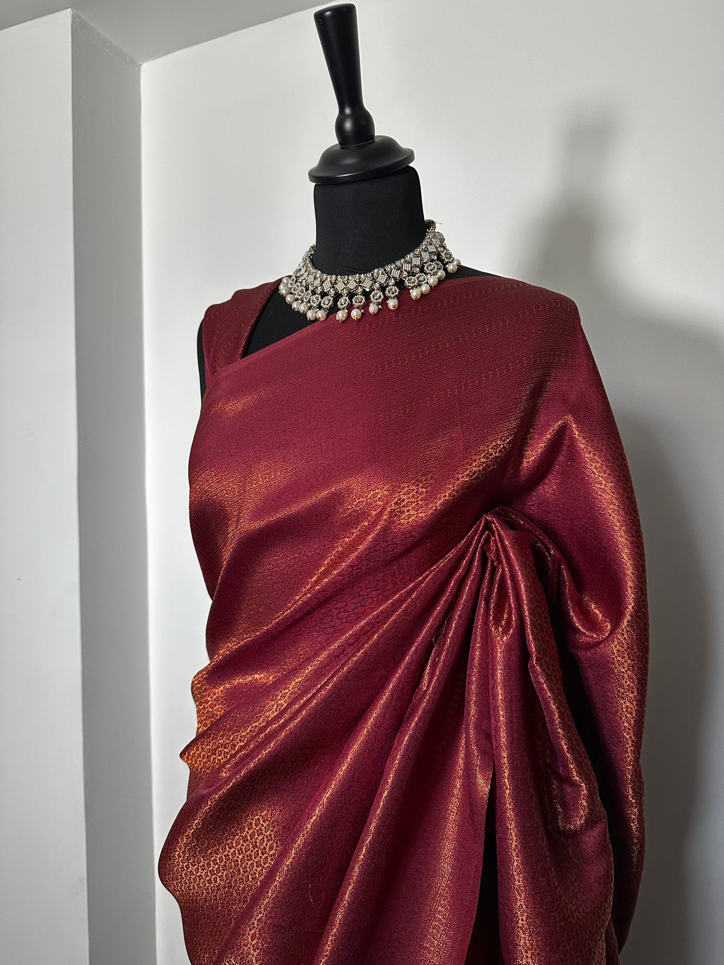 Sari Kubera Pattu Grenat Doré