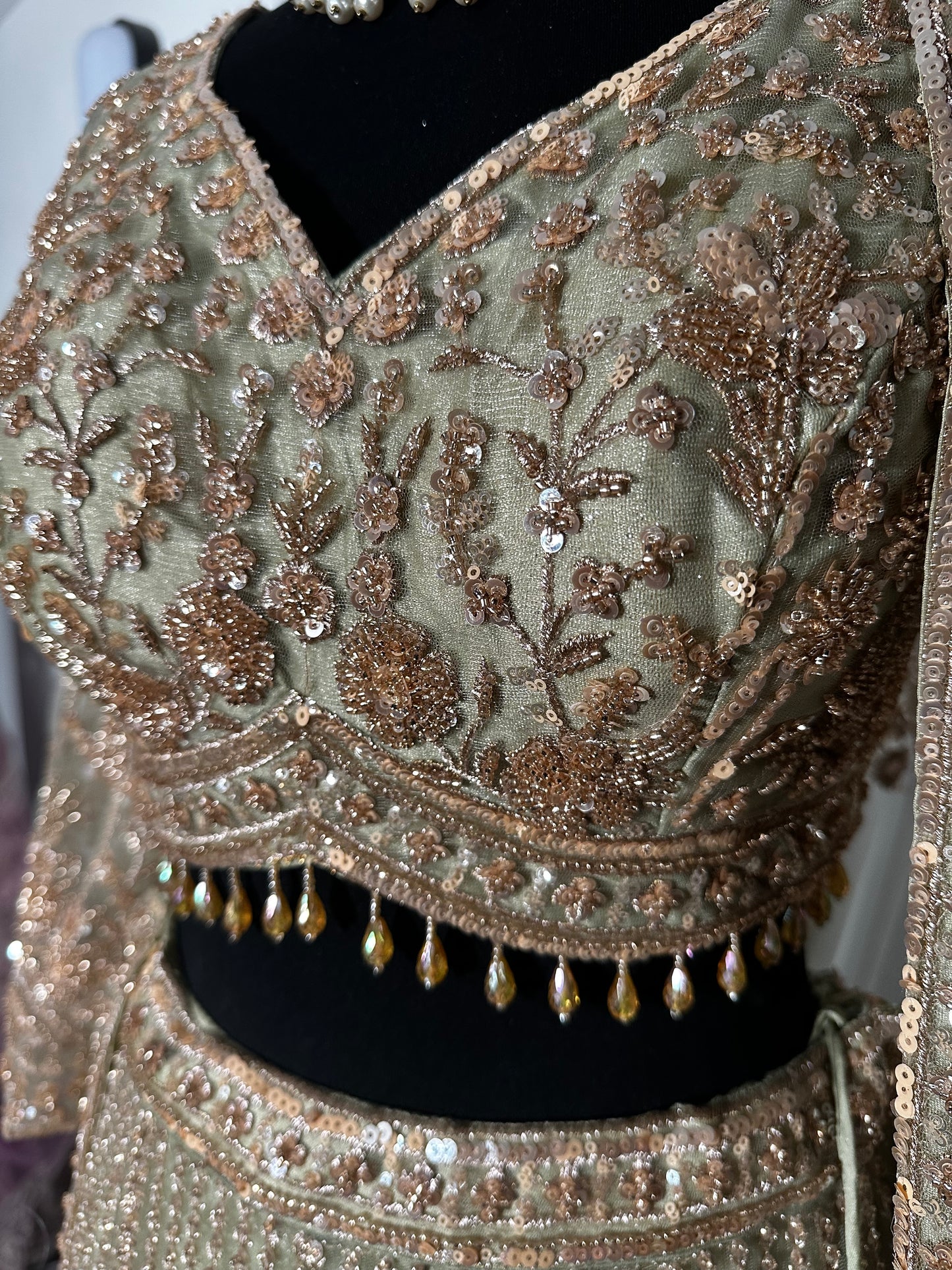 Aahori lehenga