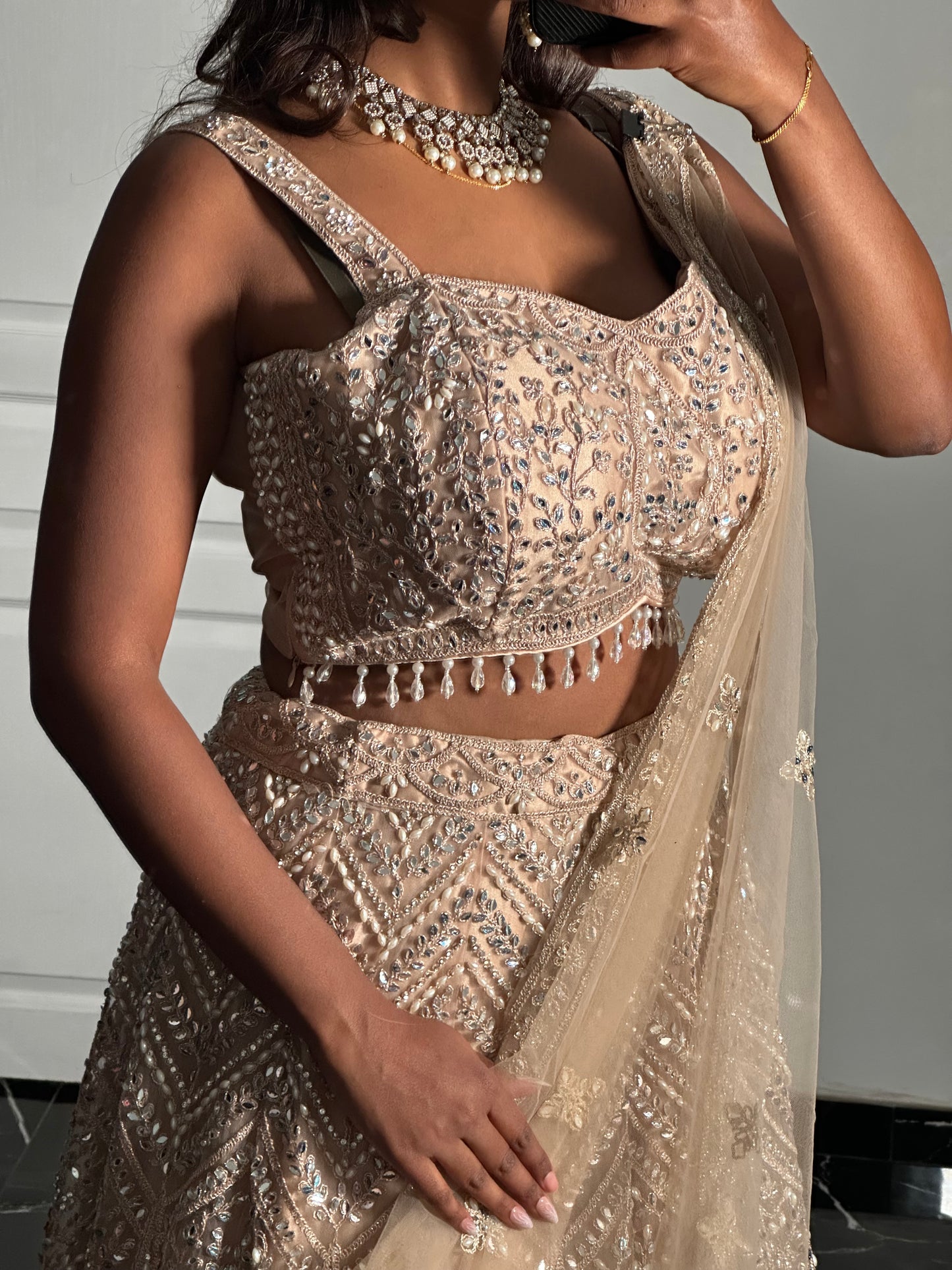 Lehenga beige doré