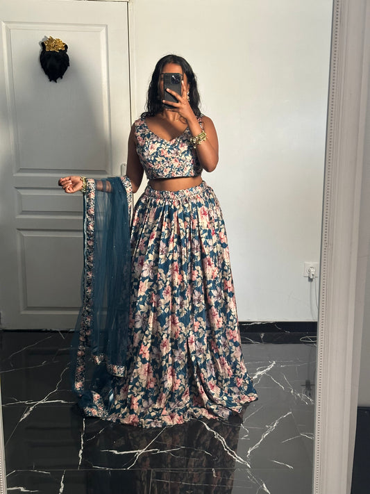 Lehenga bleu jardin