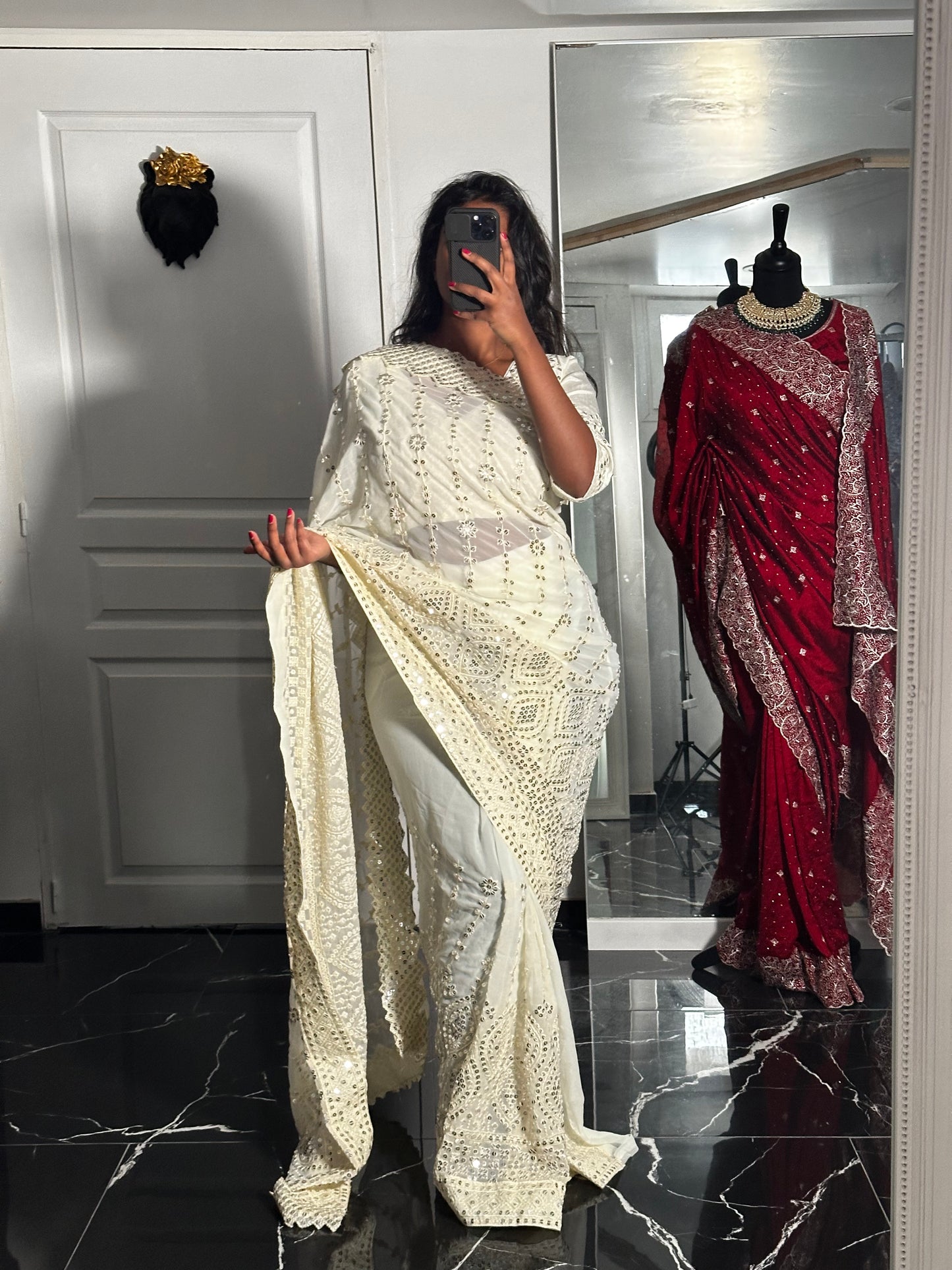 white one minute saree