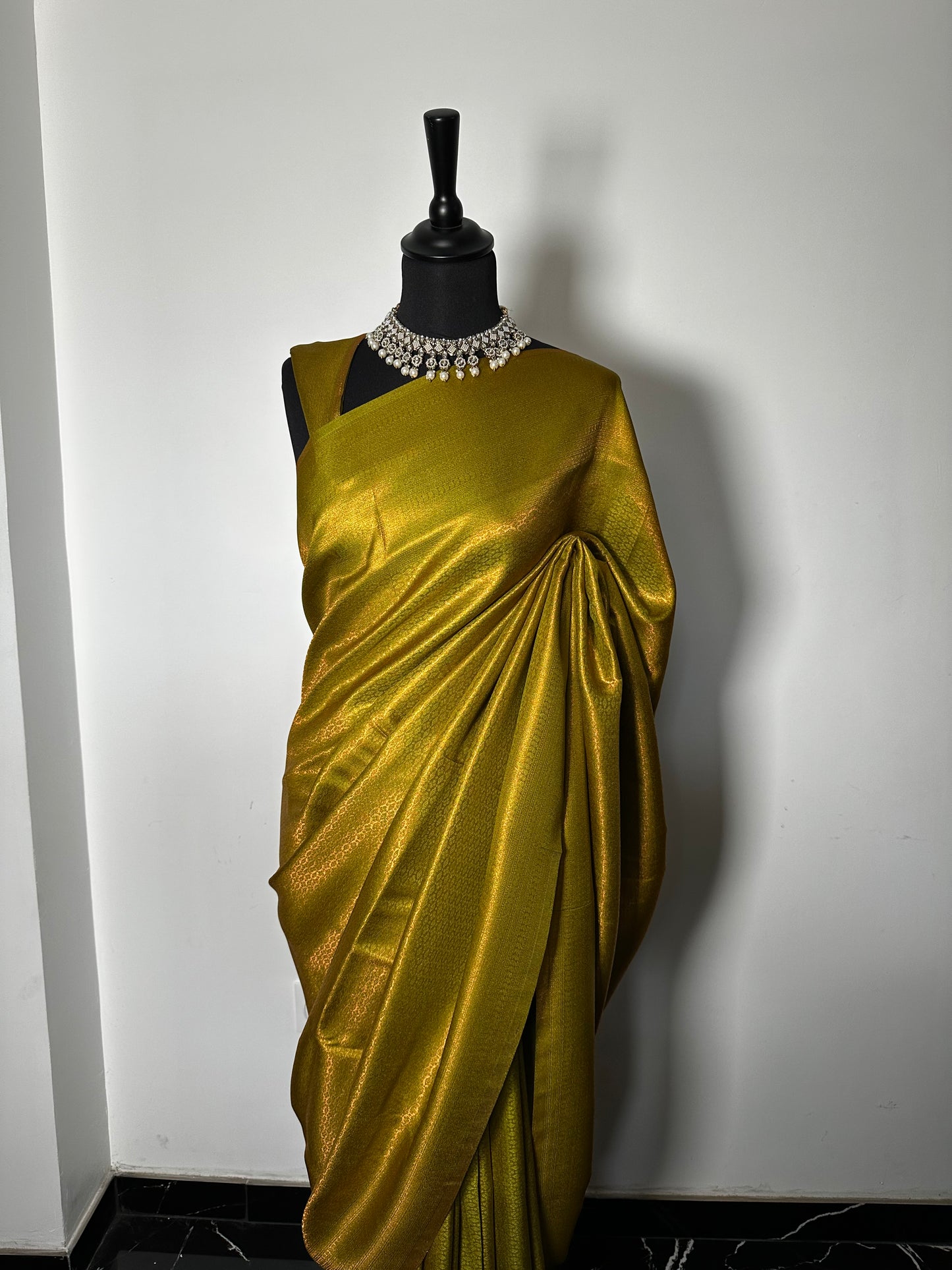 Sari Kubera Pattu Vert Moutarde Doré