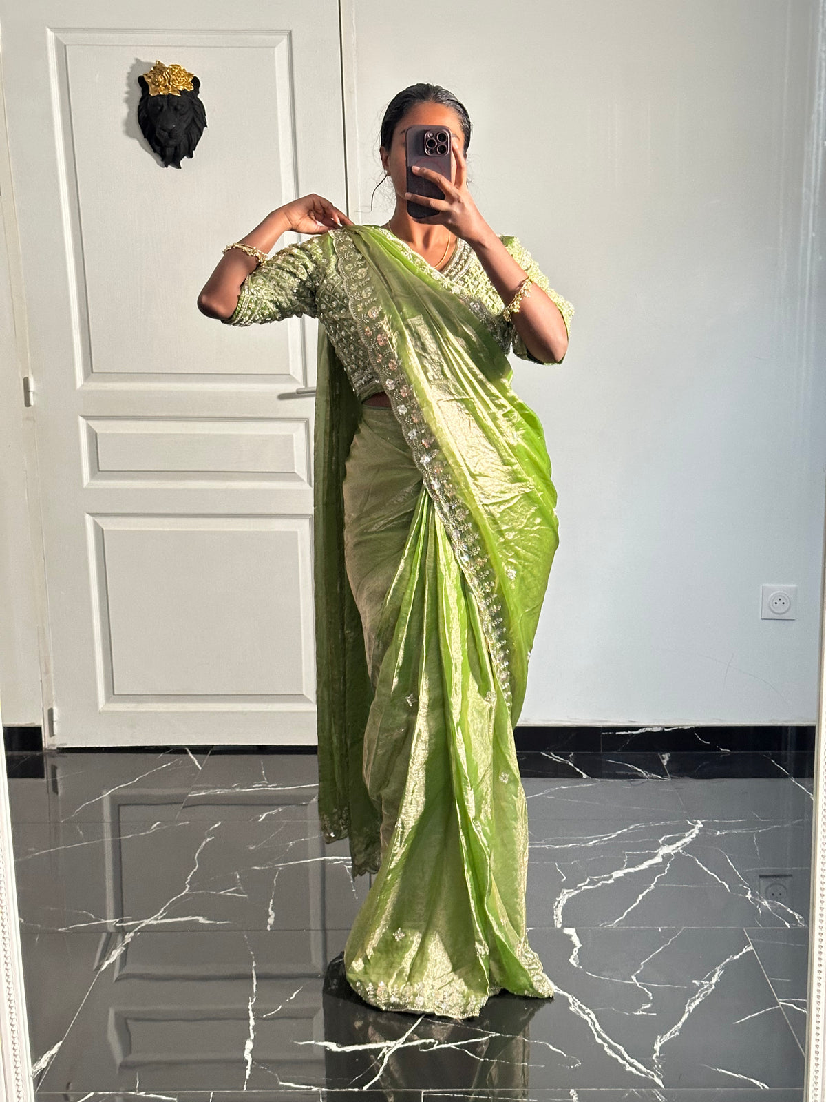 AARADHYA vert