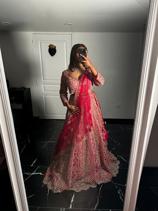 Lehenga rouge fushia