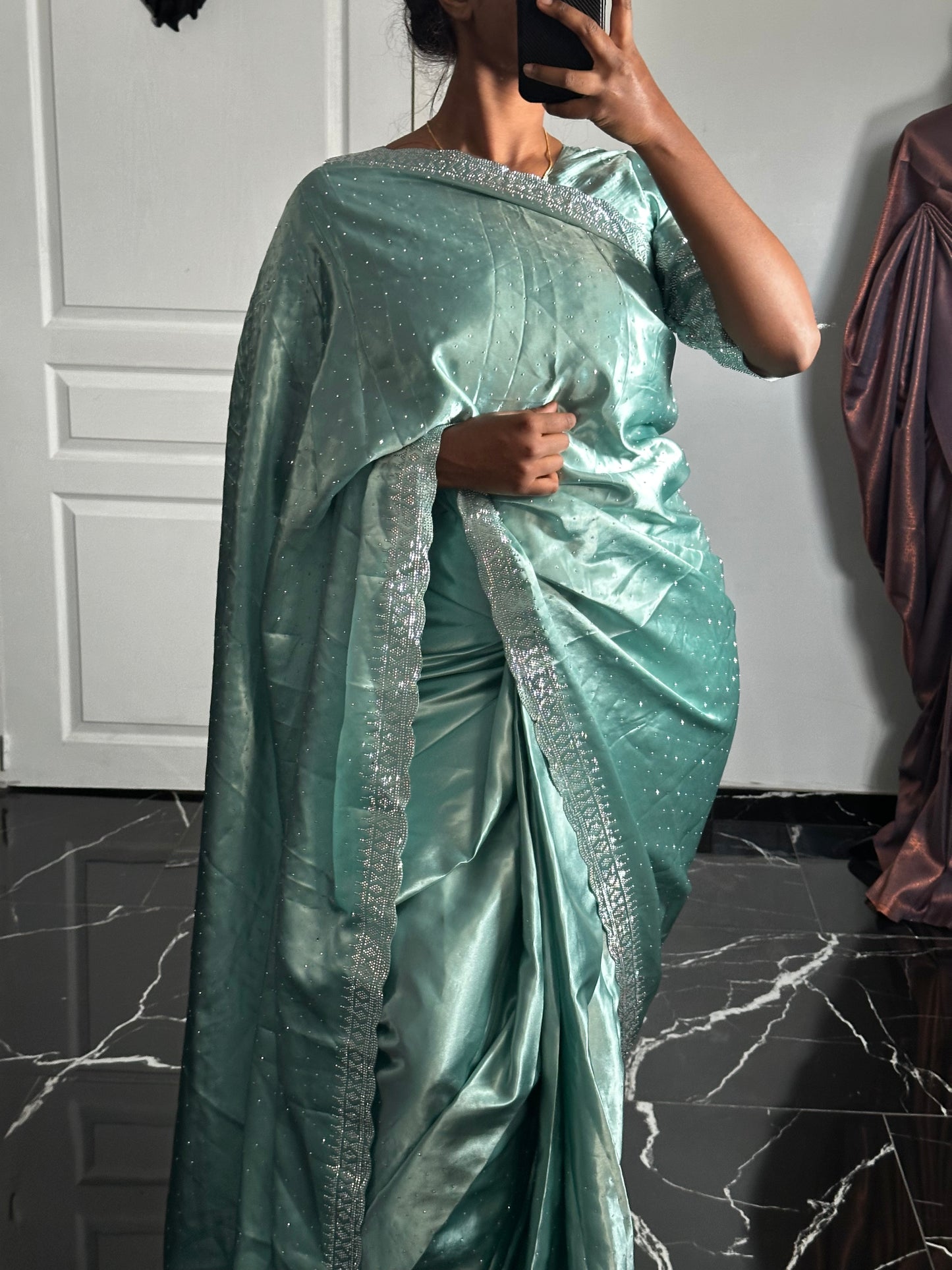 Liyanaa blue one minute saree