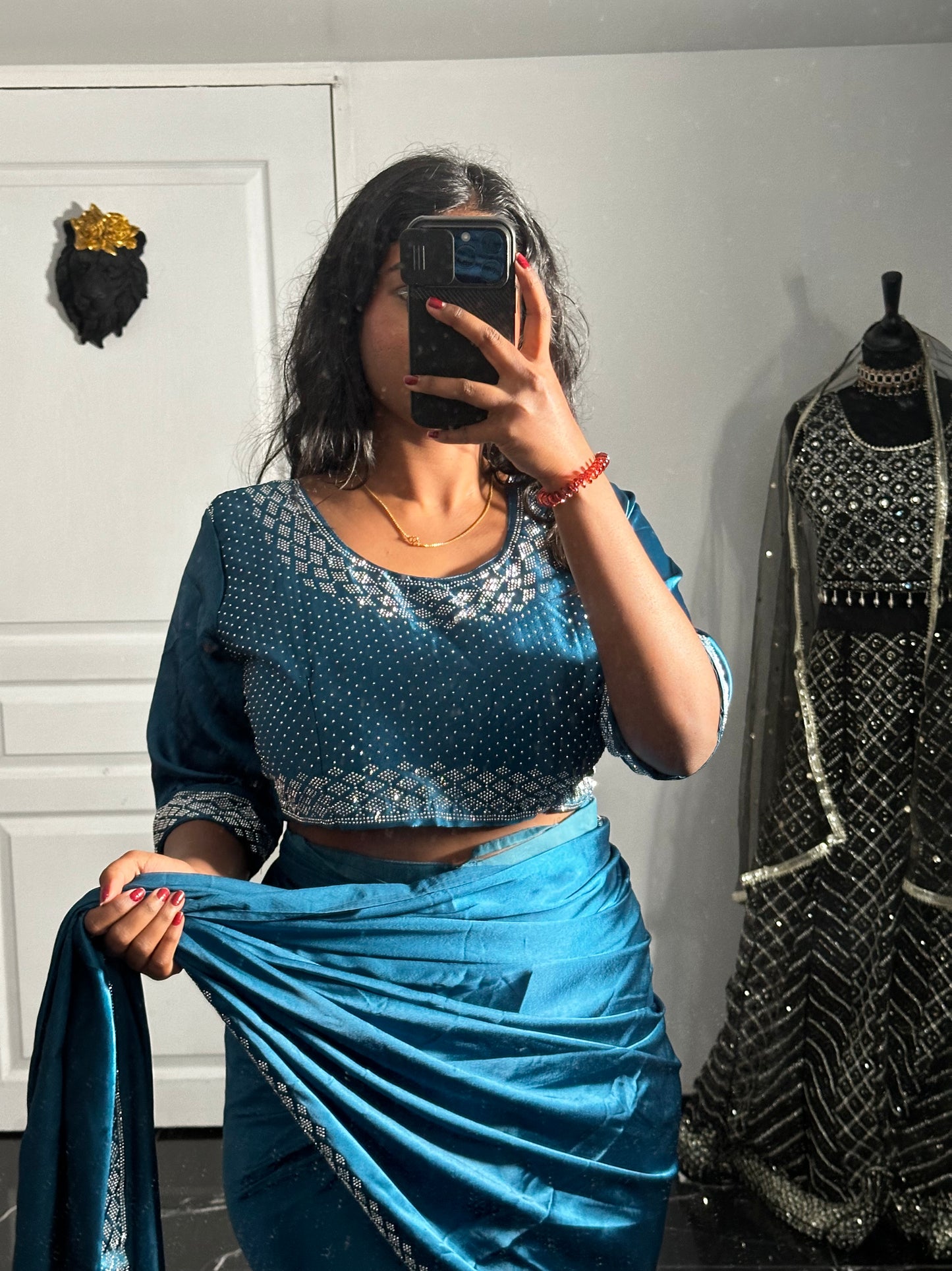 One minute satin saree bleu mer