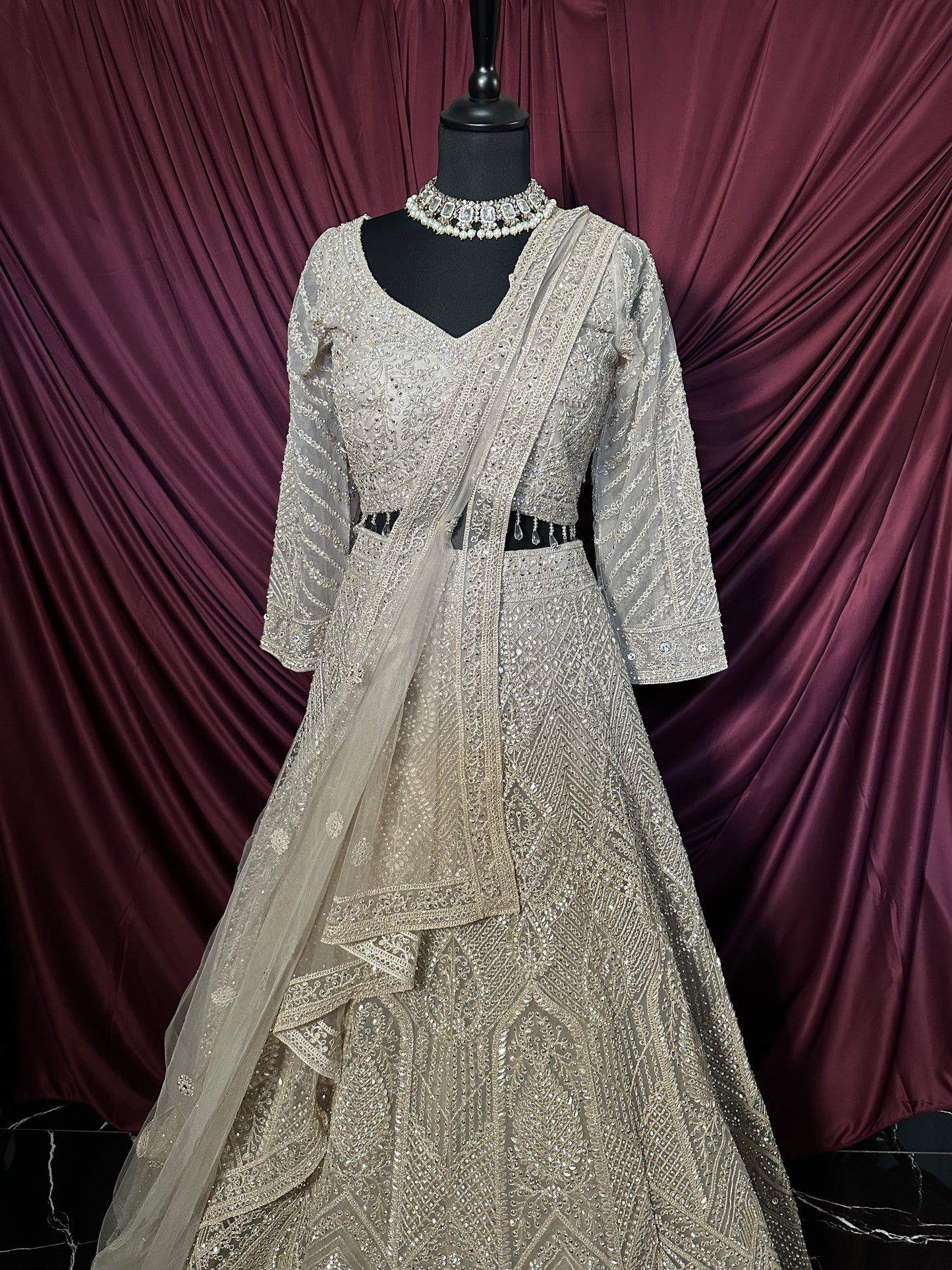 Lehenga Zahra Beige