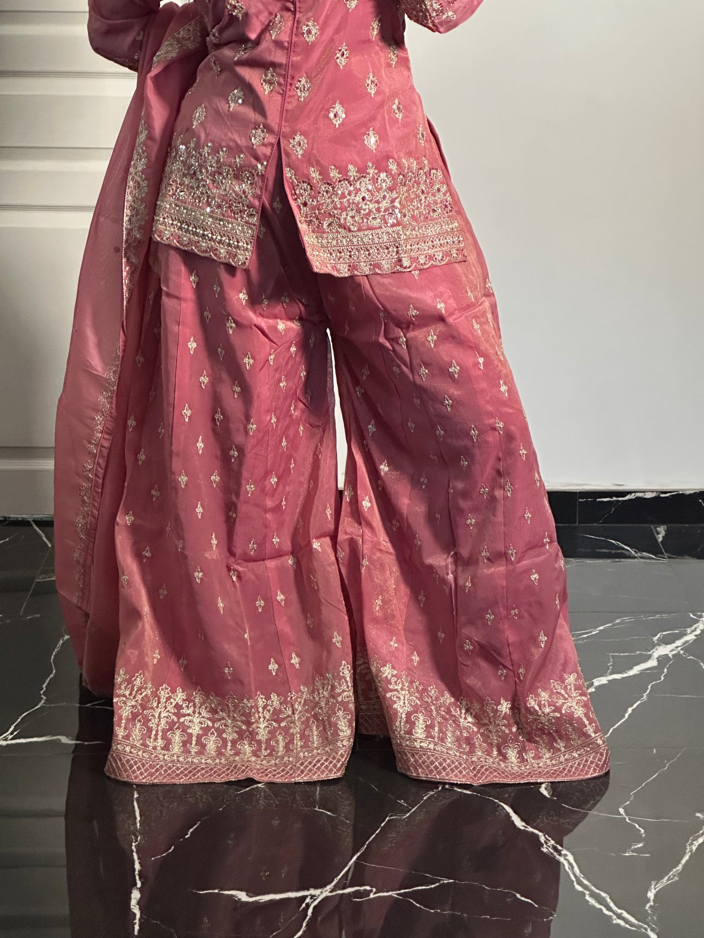 Salwar Kameez Liyana rose