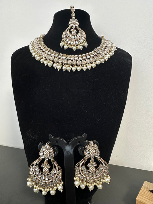 Parure Anayaa