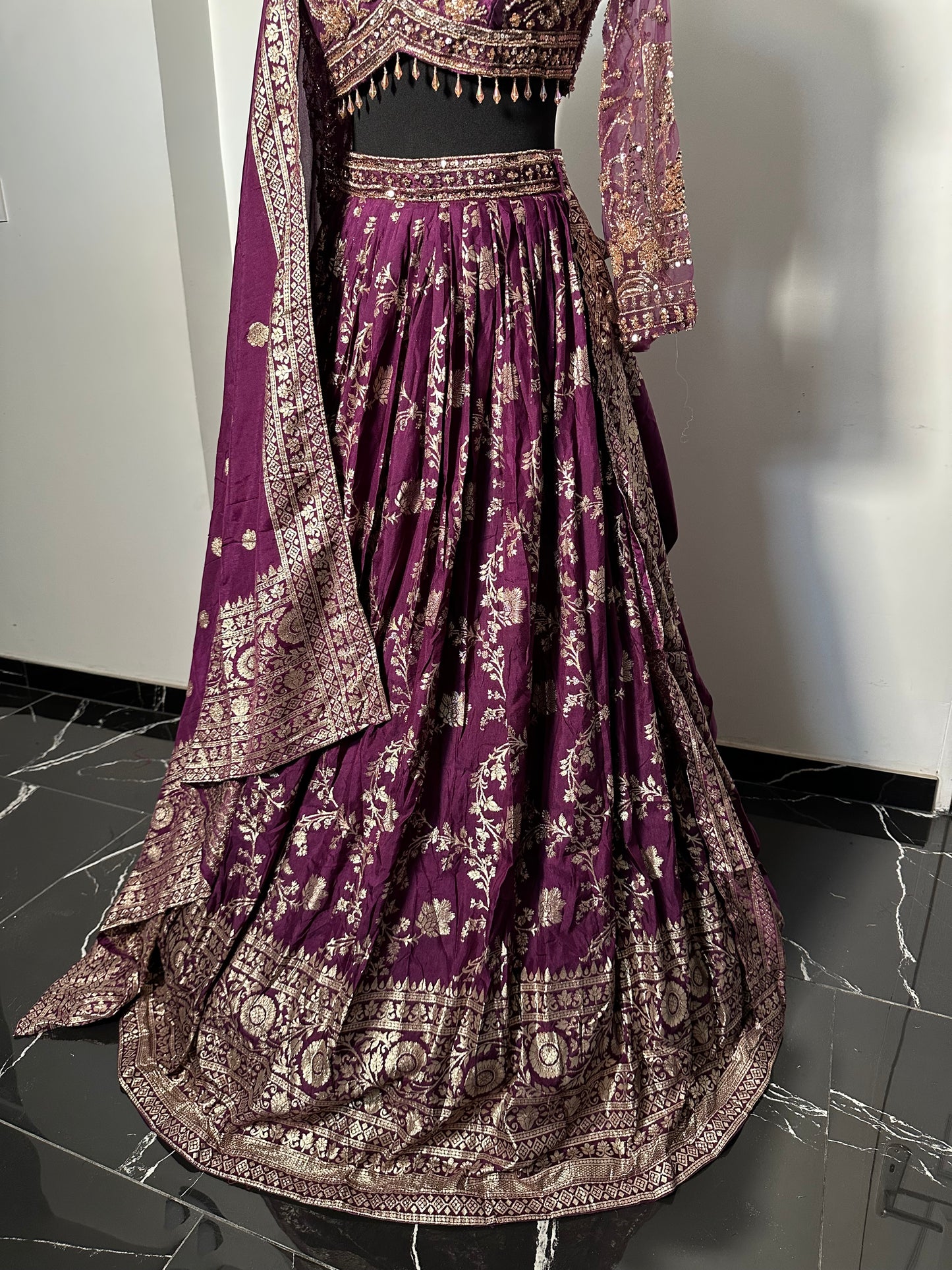 Lehenga Prune Maharani