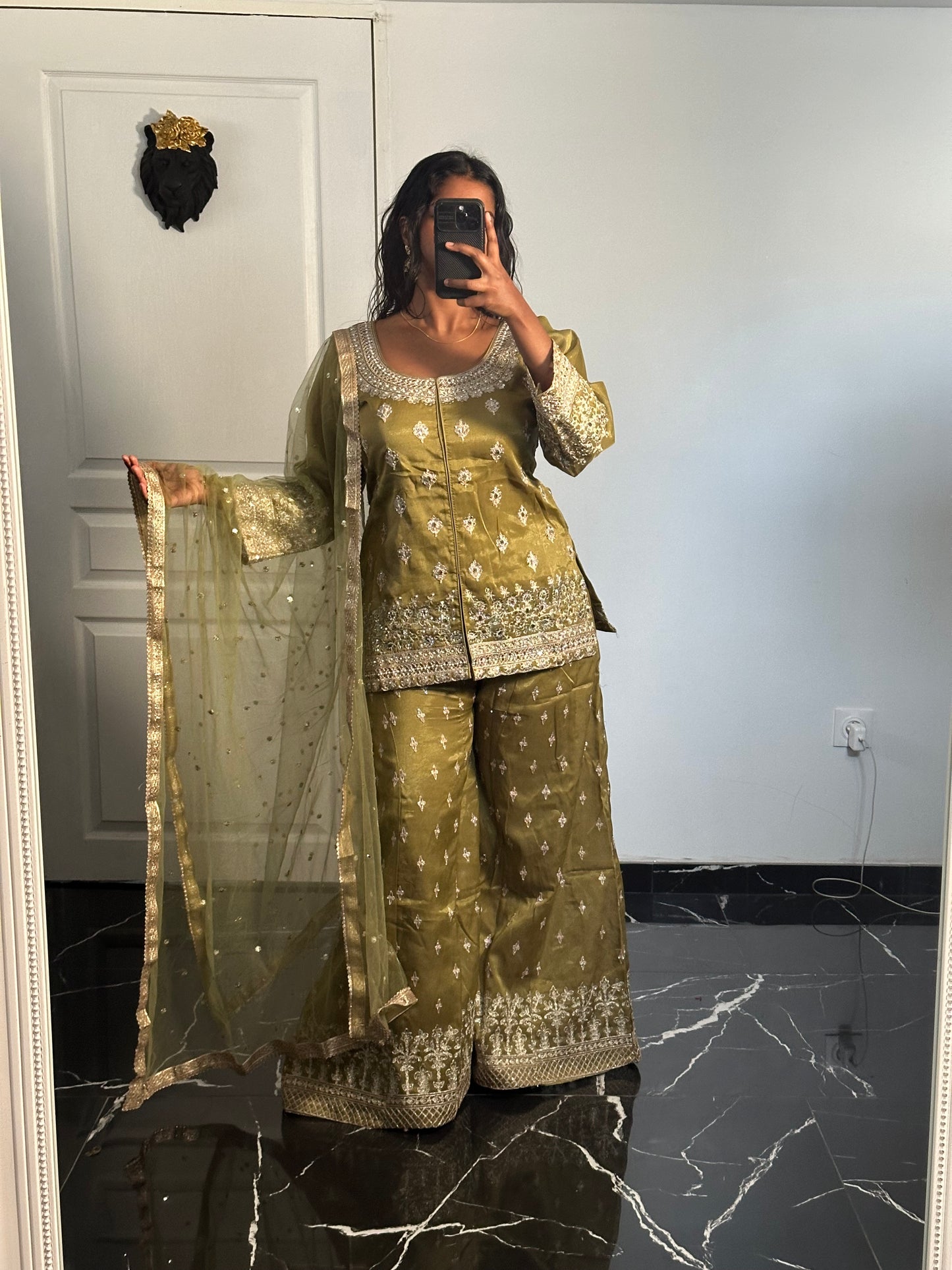 Salwar Kameez Liyana