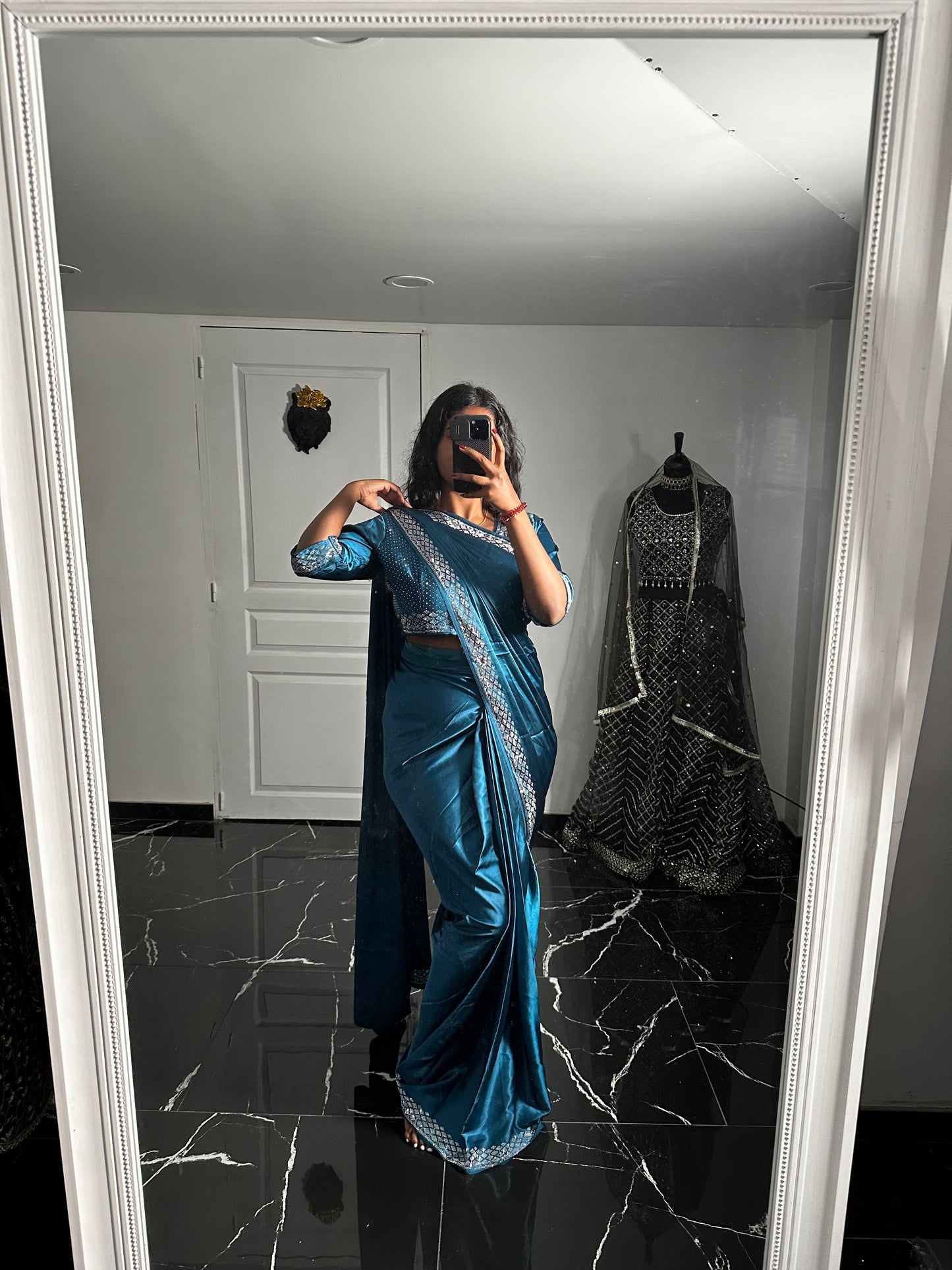 One minute satin saree bleu mer