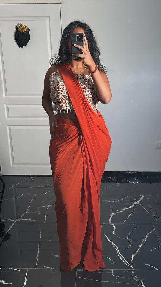 Gown top saree et jacket