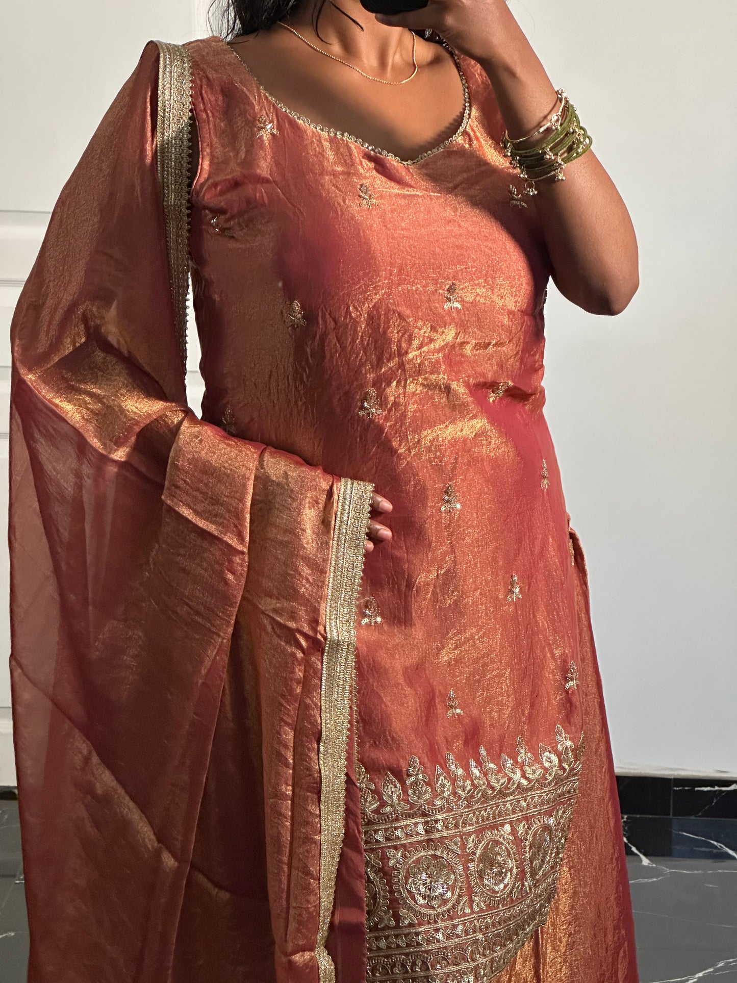 Salwar rose cuivré
