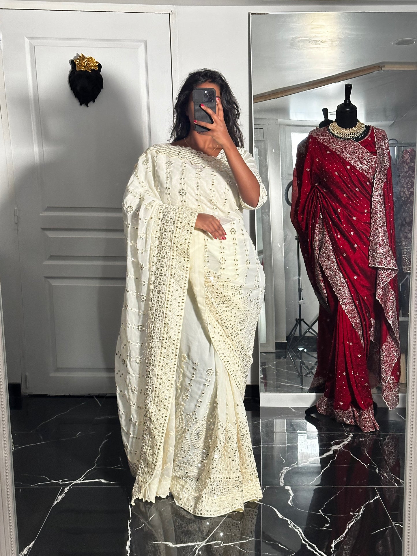 white one minute saree