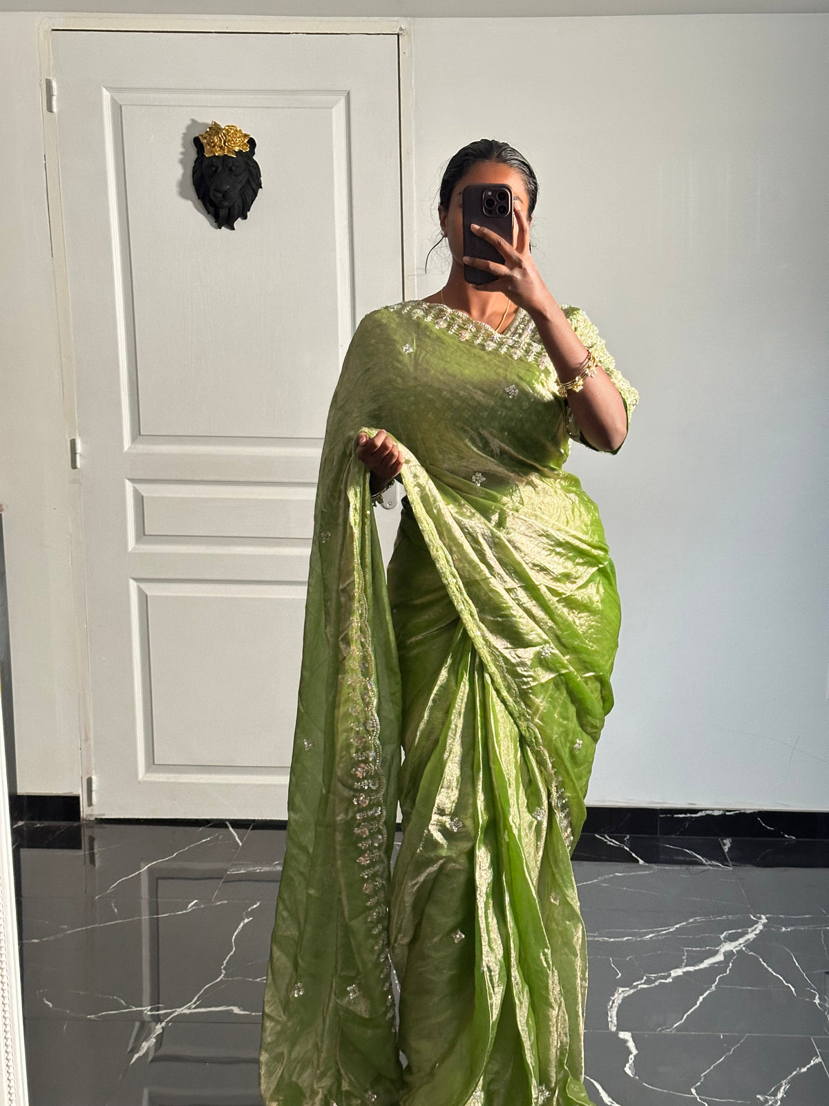 AARADHYA vert