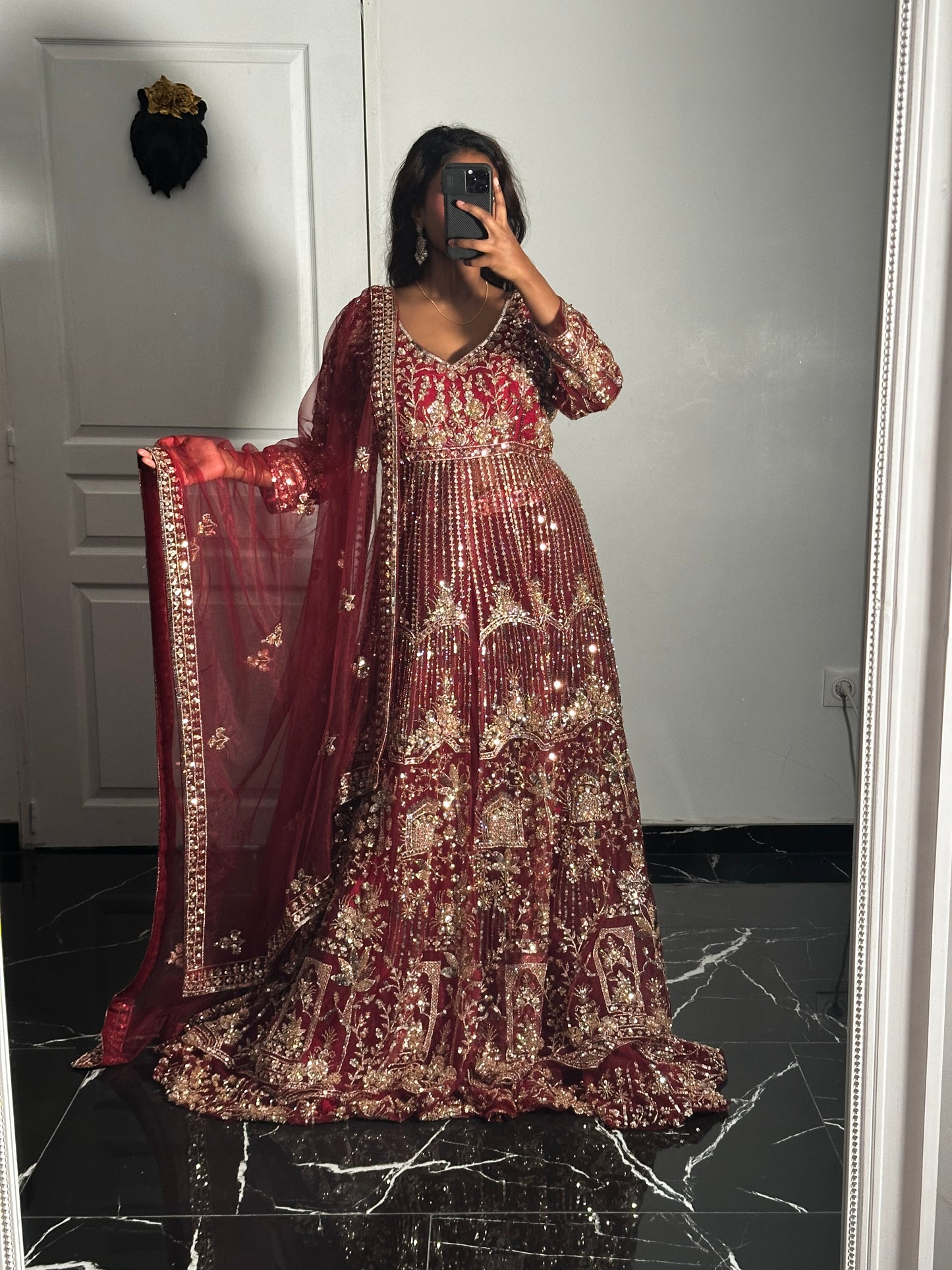 Anarkali Lehenga Rouge brodé