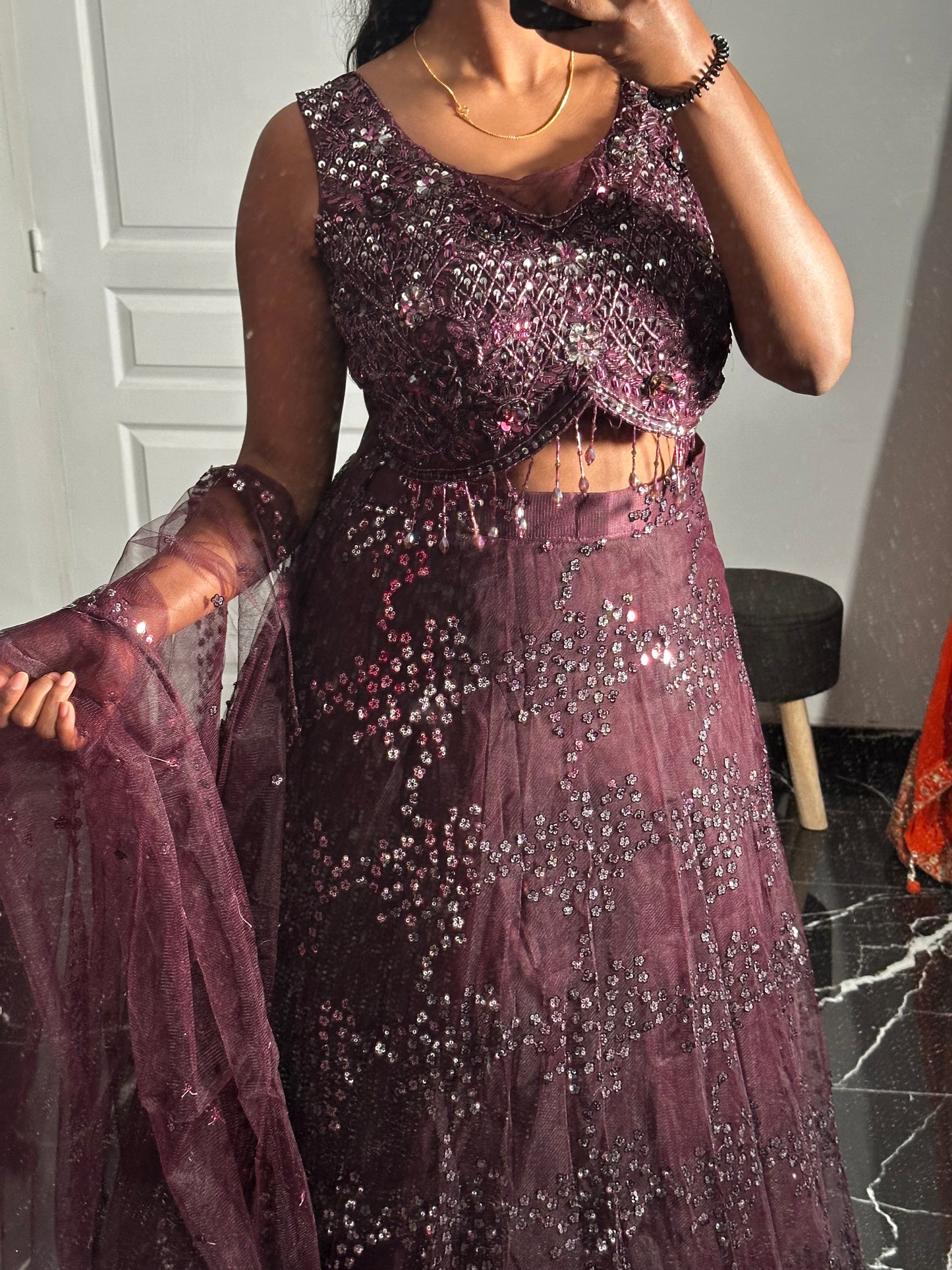 Lehenga bordeaux à sequins