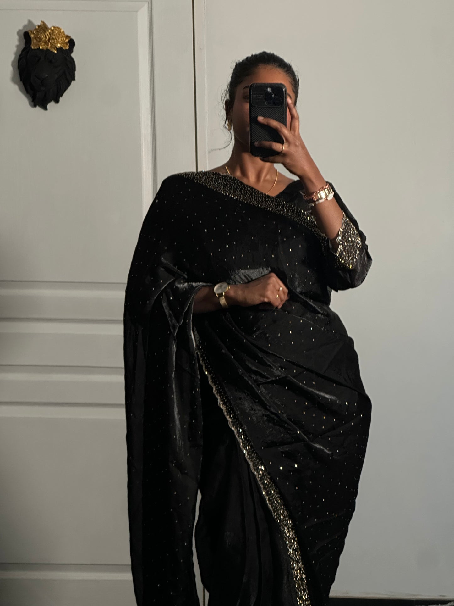 One minute saree noir motif or