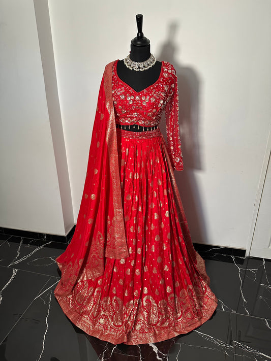 Lehenga rouge Maharani