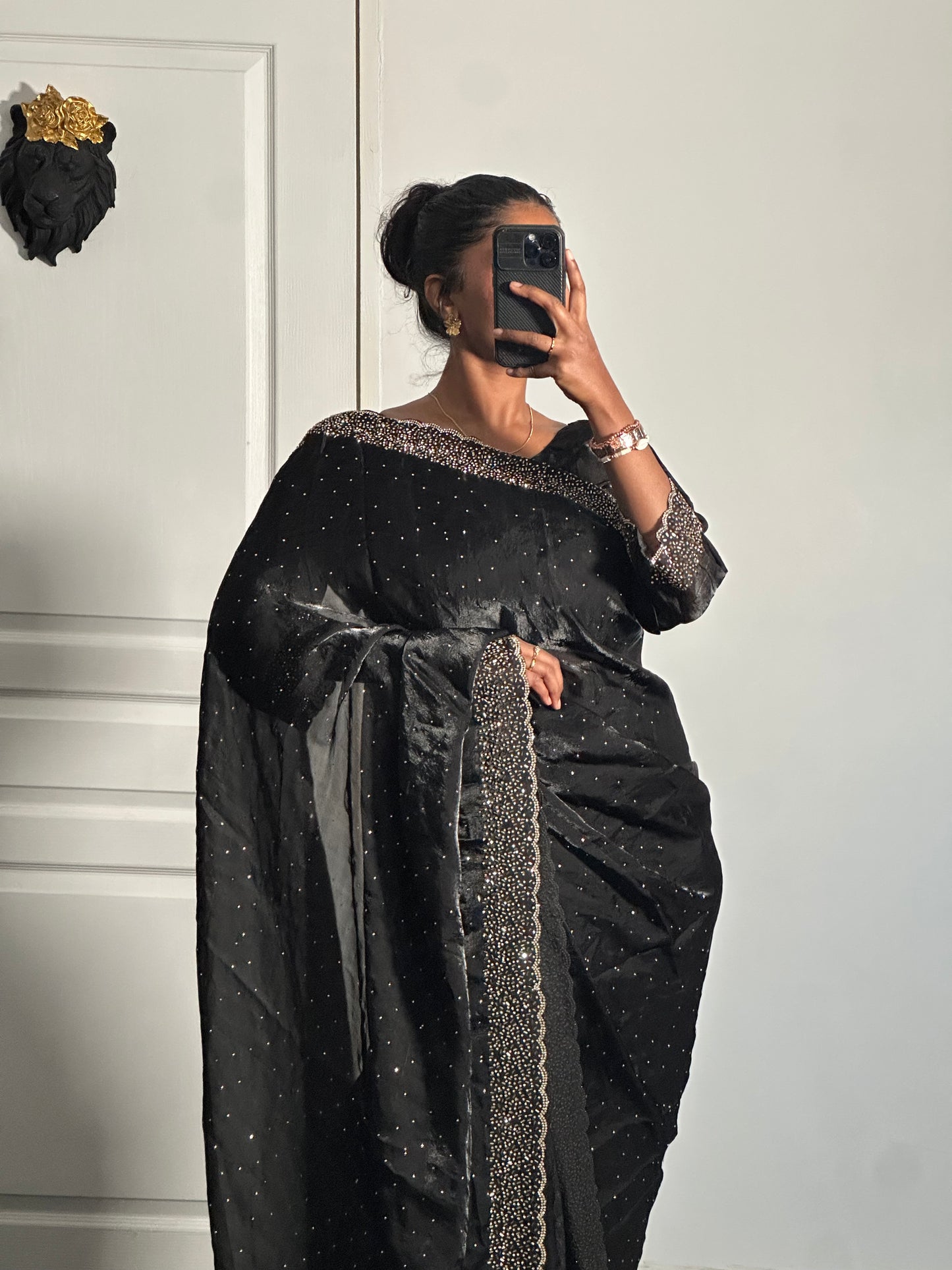 One minute saree noir motif or