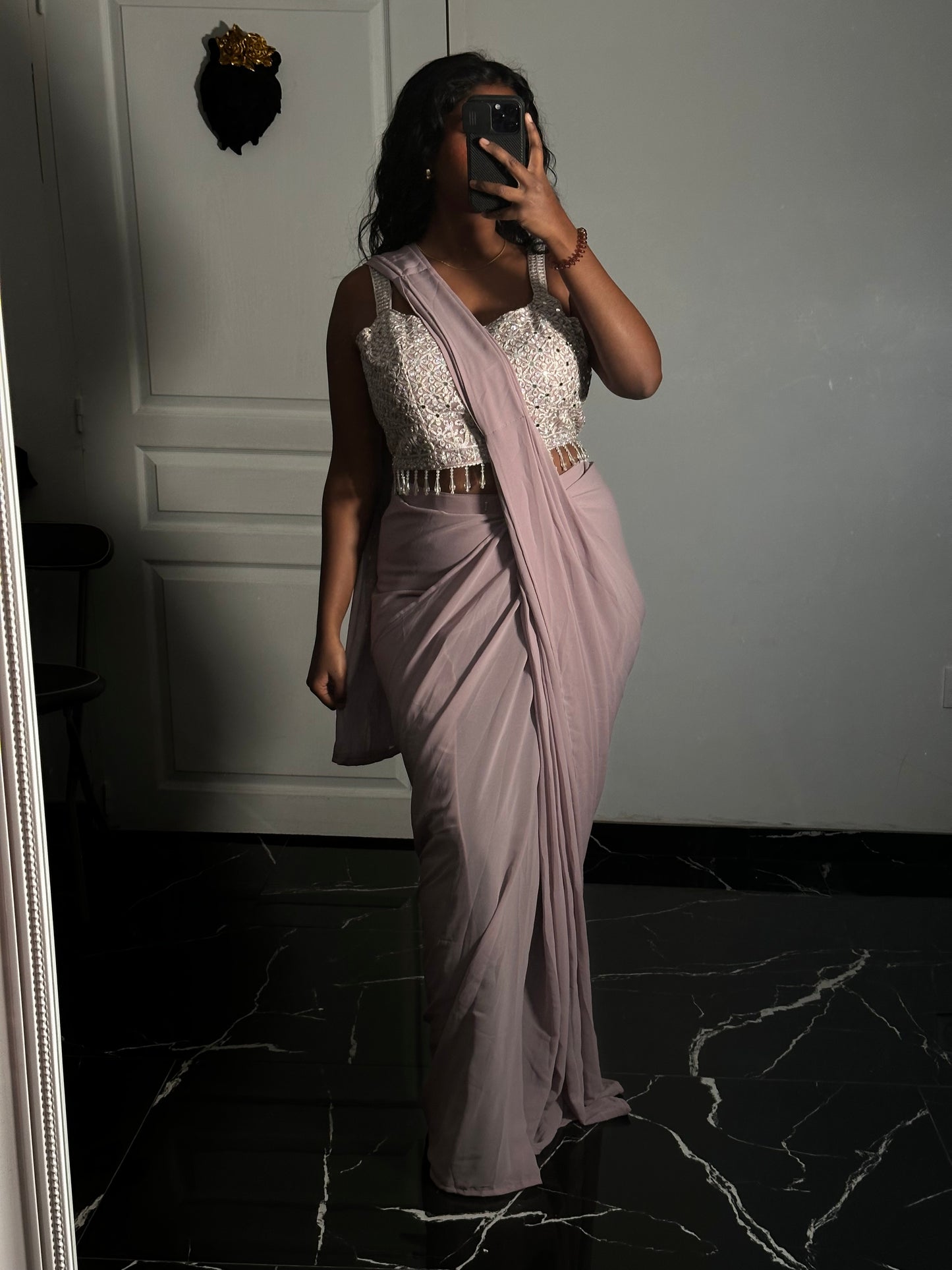 Gown top saree et jacket