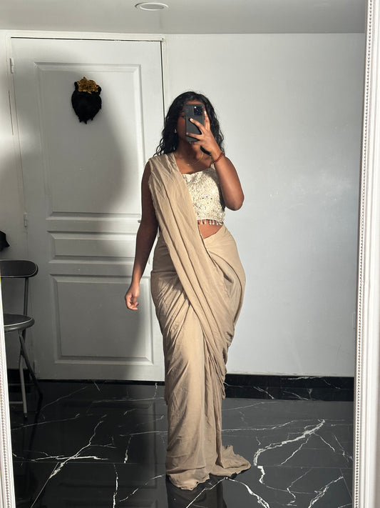 Gown top saree et jacket