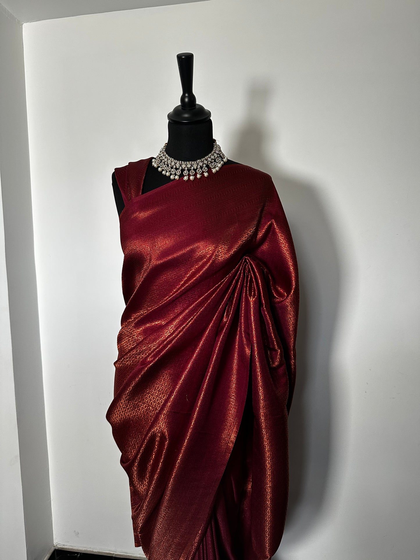 Sari Kubera Pattu Grenat Doré