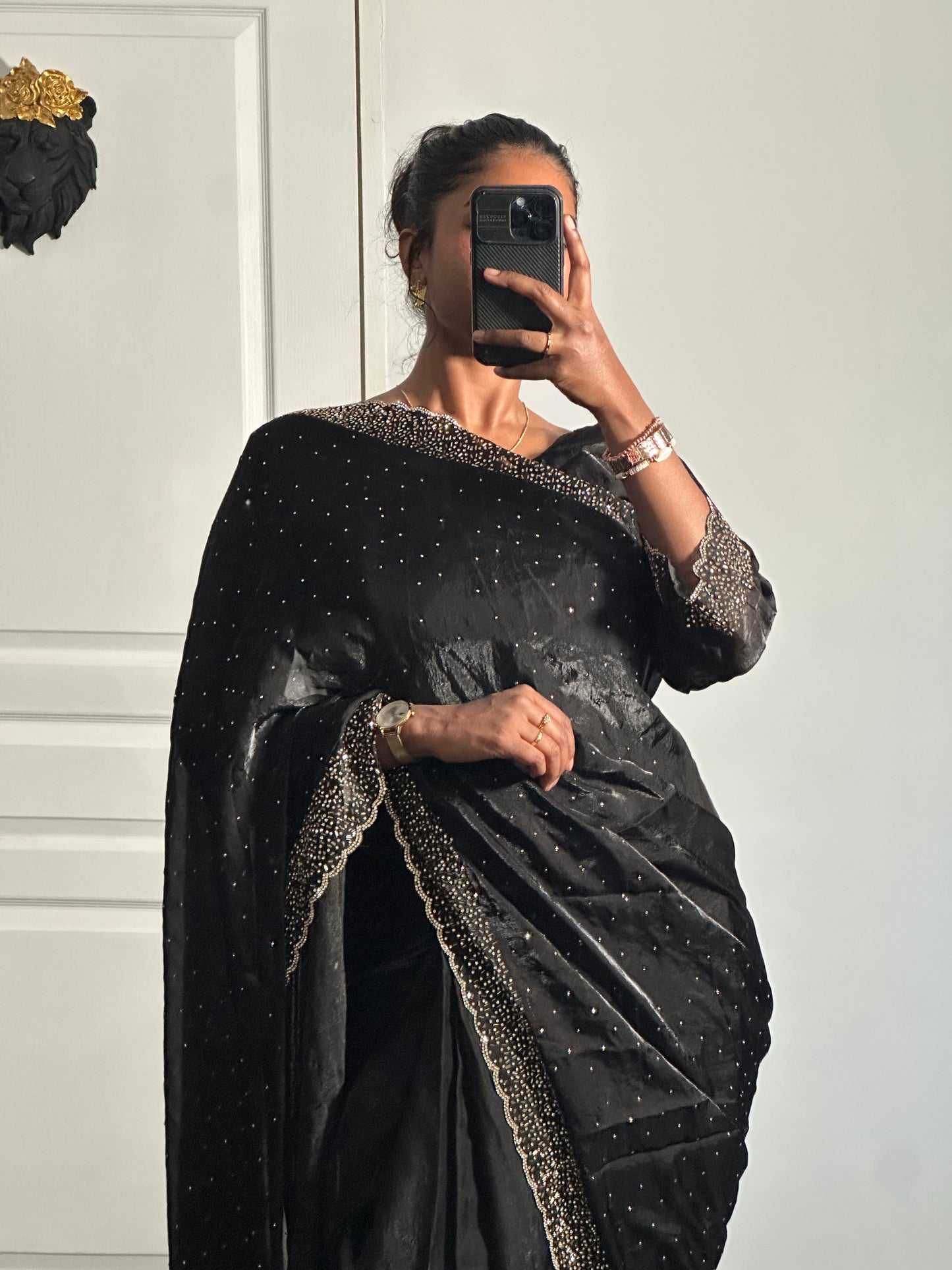One minute saree noir motif or