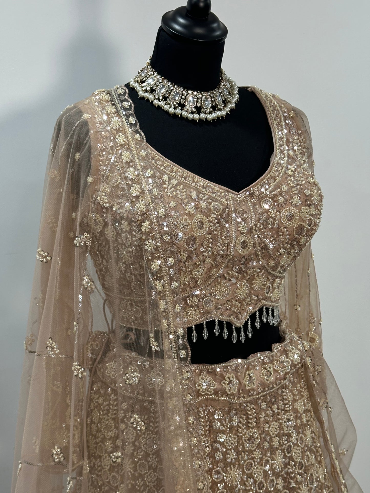 Lehenga champagne