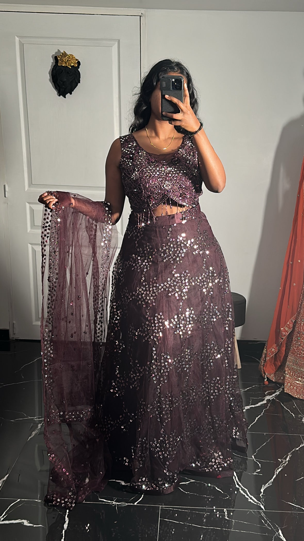 Lehenga bordeaux à sequins